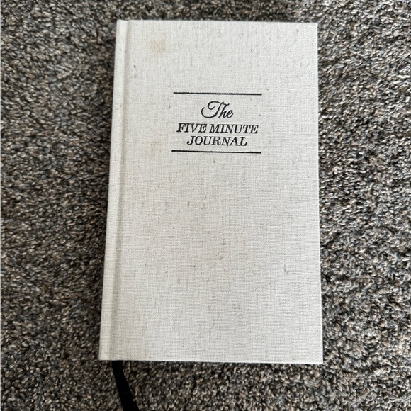 New The Intelligent Change Five Minute Journal - Picture 1 of 2